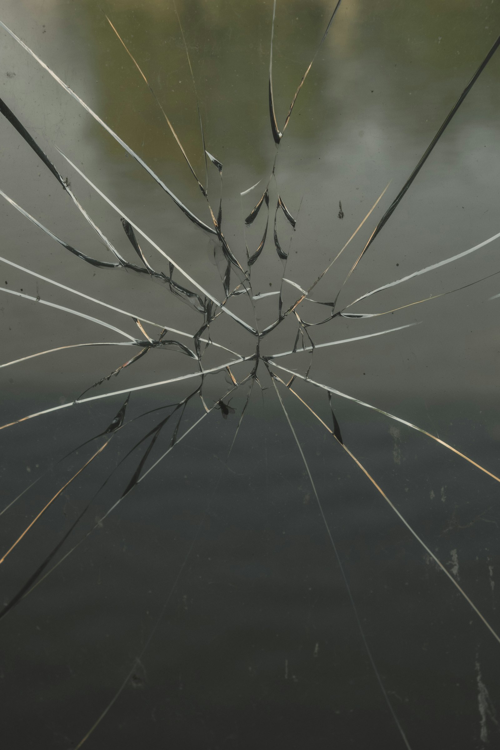 Repairing a cracked window glass pane